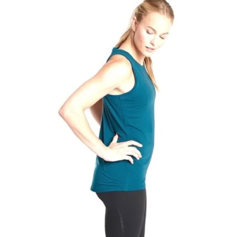 Athleta Essence Vita Tank Top In Coastal Teal